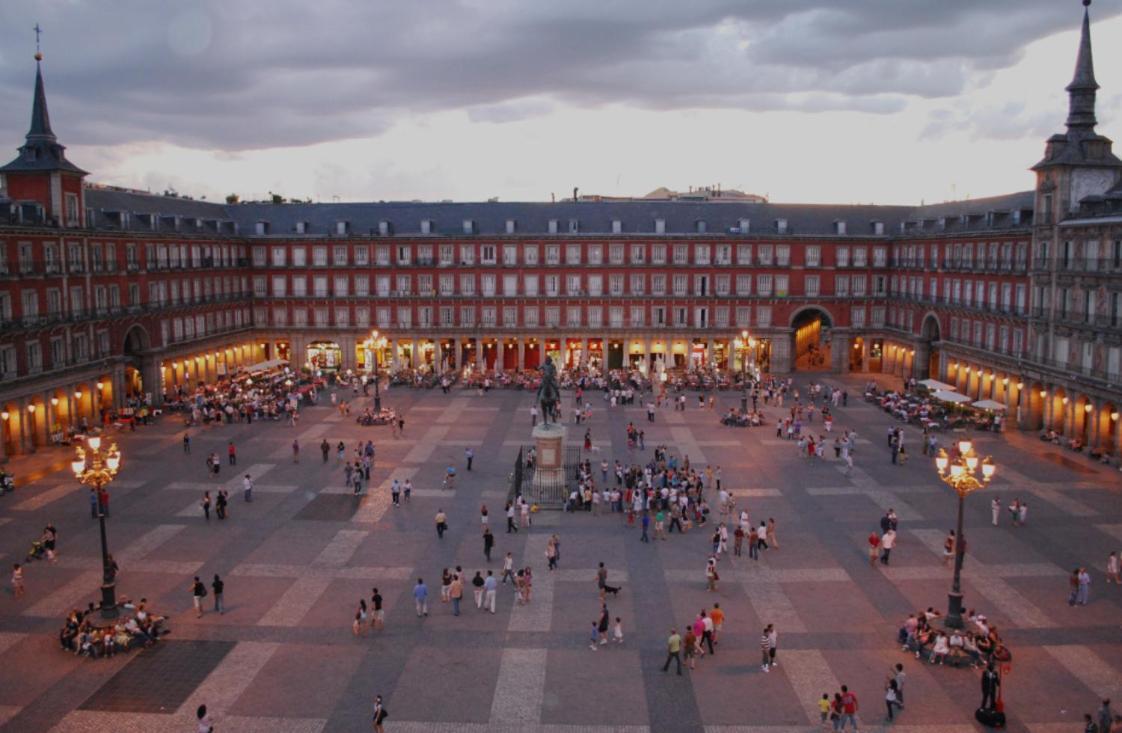 Puerta Del Sol House Apartment Madrid Luaran gambar